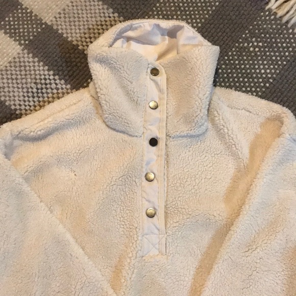 Chaps Fleece Pullover - Picture 4 of 7